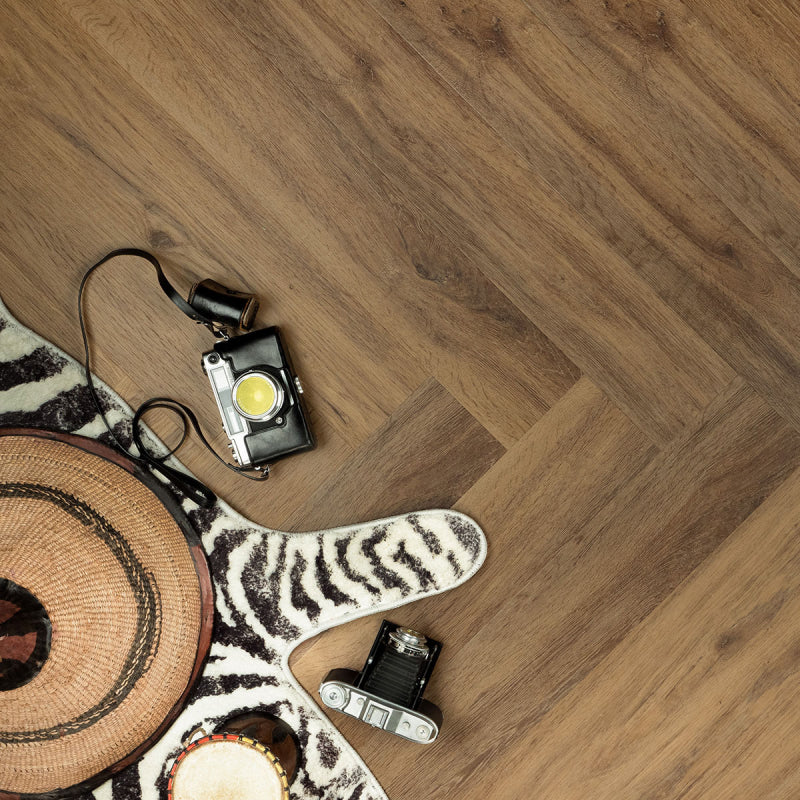 Ambitieus Trendy Caramel Visgraat | Douwes Dekker | Click PVC Rigid per m2