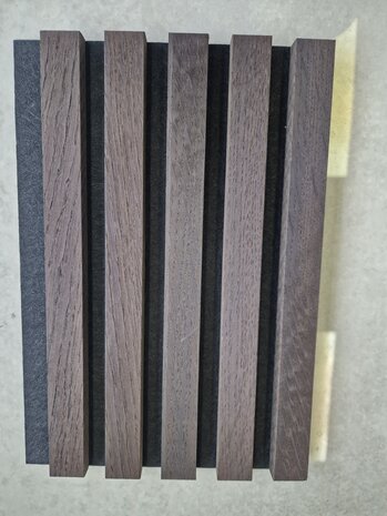 EXPLORE SMOKED oak akoestische wand panelen lattenwand met Vilt 52x260