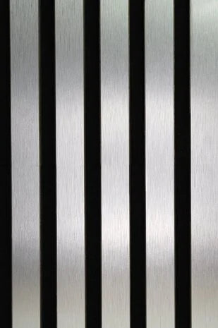 ZILVER METAAL Lattenwand cm akoestische wand panelen met zwarte vilt - AANKOOP PER 2 STUKS 279x60 cm